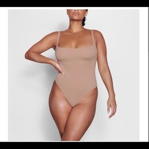 SKIMS BODY BASICS SQUARE NECK BODYSUIT in SIENNA